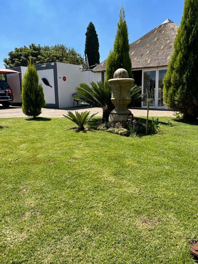 Tshiberry Bed & Breakfast Phokeng Bagian luar foto